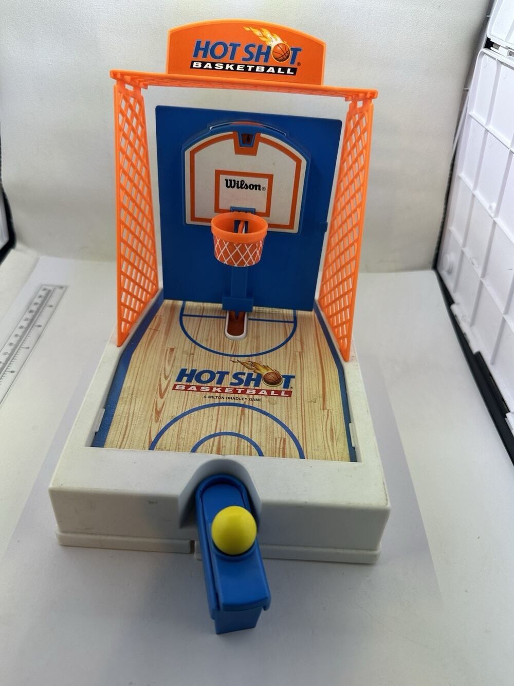 Vintage 1992 Milton Bradley Hot Shots Basketball Travel Game Working